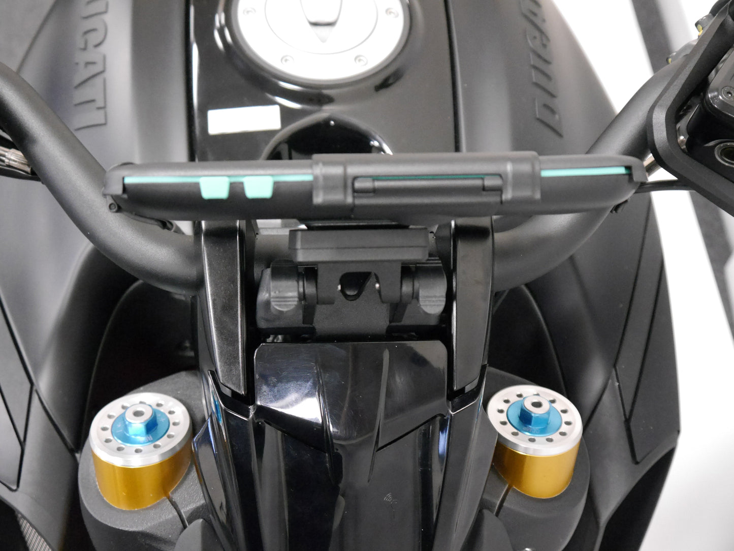 EVOTECH Ducati Diavel 1260 Phone / GPS Mount "Ultimateaddons"