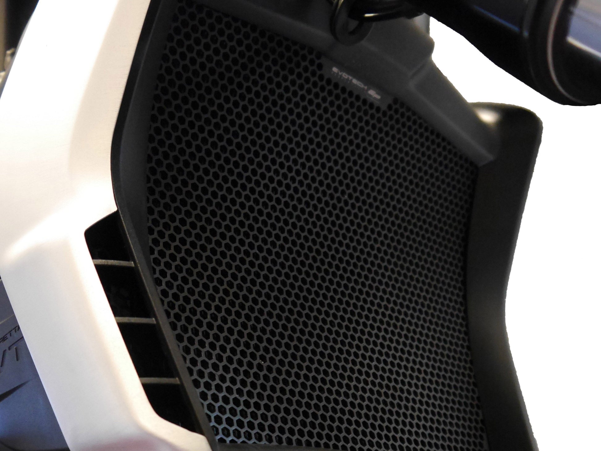 EVOTECH Ducati XDiavel Radiator Guard – Accessories in MotoDeal – Motorcycle Accessories and Parts Online Shop