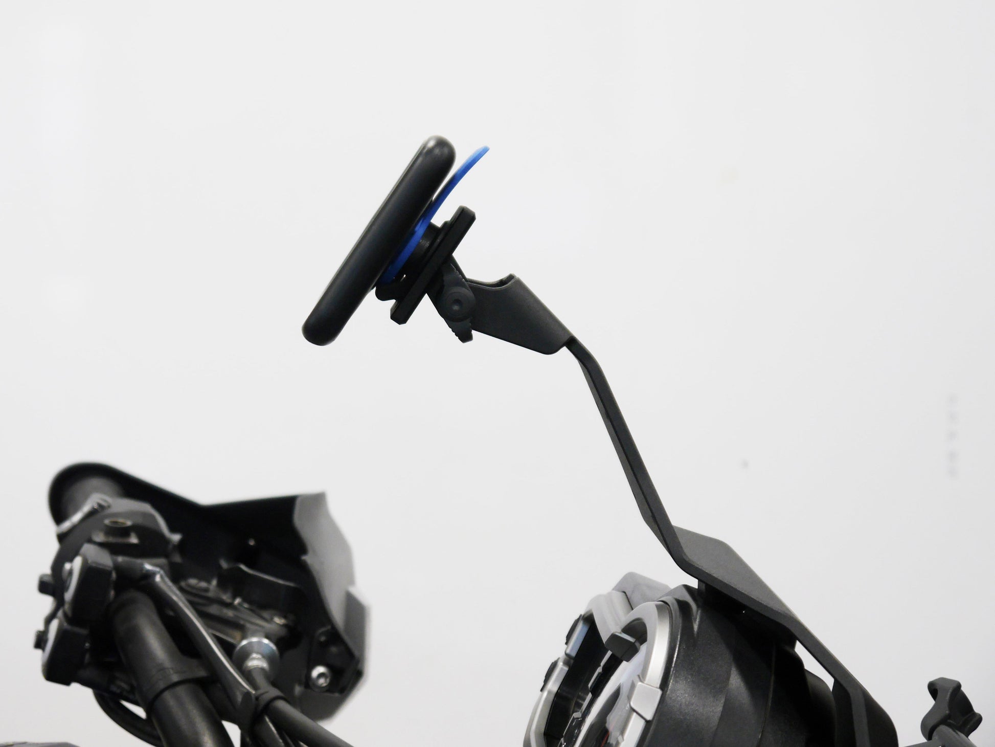 EVOTECH Triumph Tiger 800 (10/17) Phone / GPS Mount "Quad Lock" – Accessories in MotoDeal – Motorcycle Accessories and Parts Online Shop