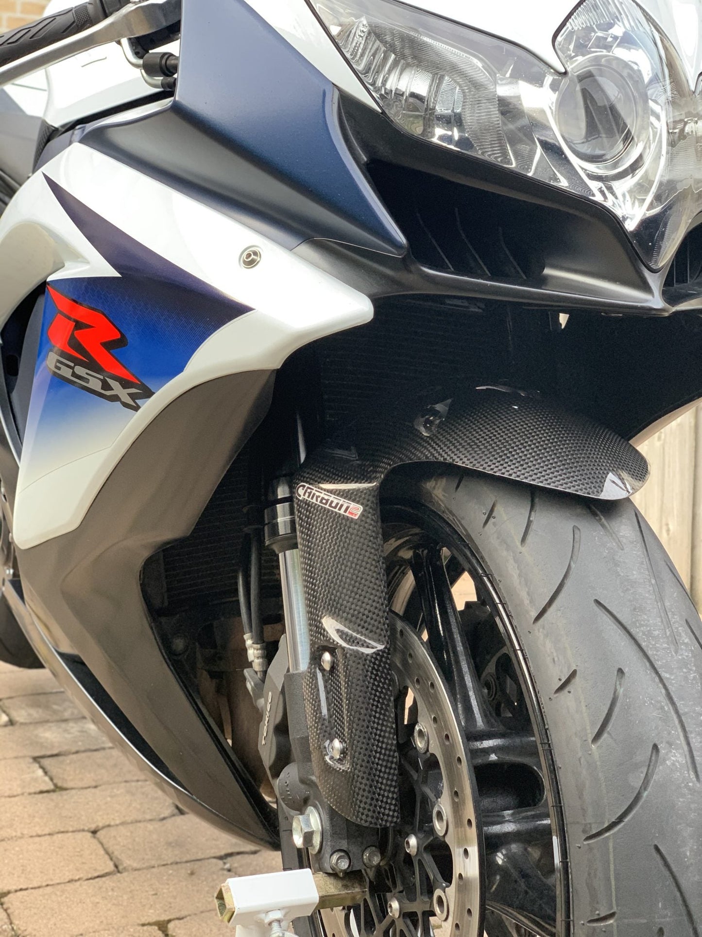 CARBON2RACE Suzuki GSX-R600/750 (06/10) Carbon Front Fender