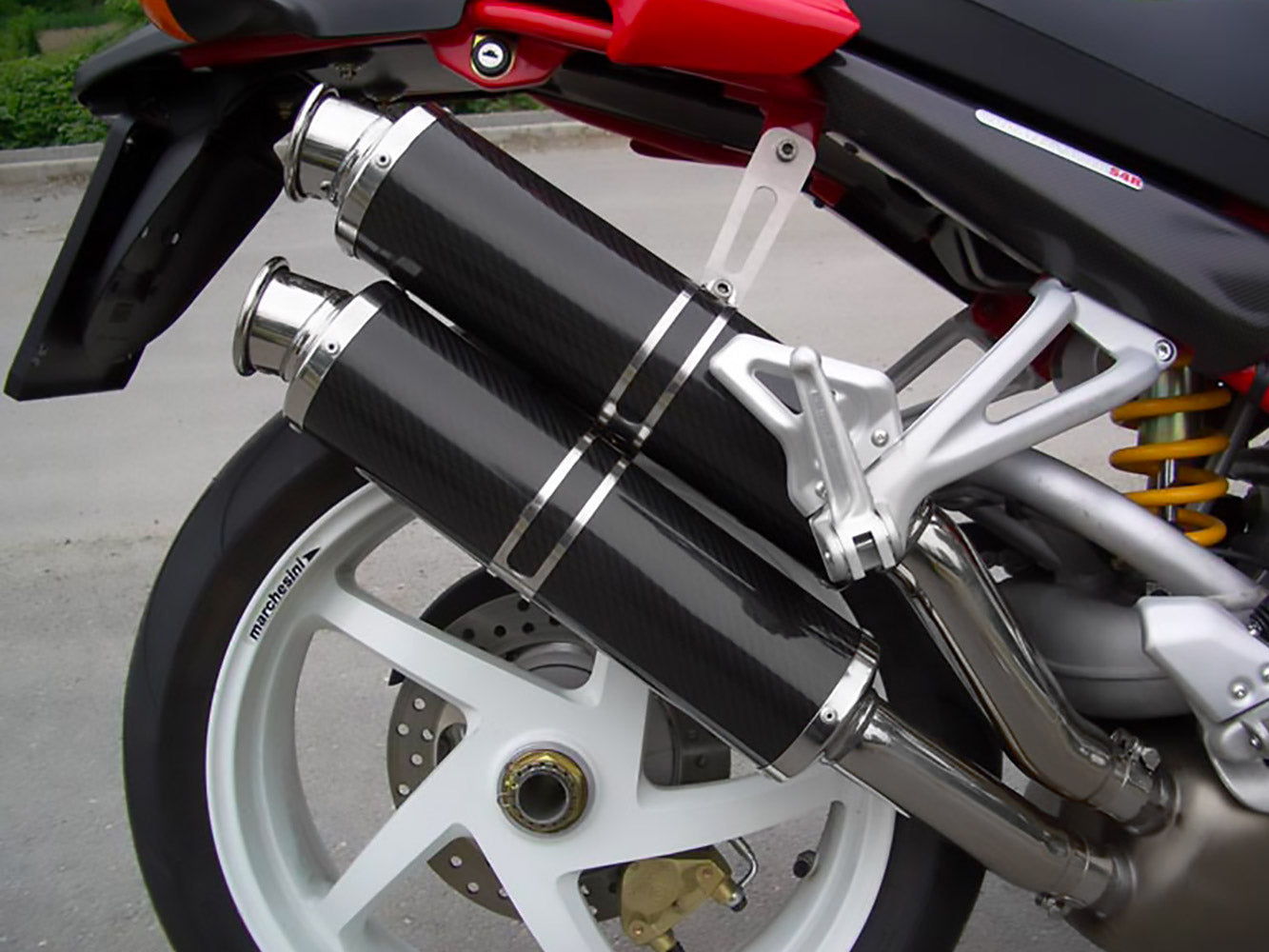 SPARK GDU0819 Ducati Monster S2R / S4R (03/06) Carbon Slip-on Exhaust "Round" (EU homologated; 45° lateral mounting)