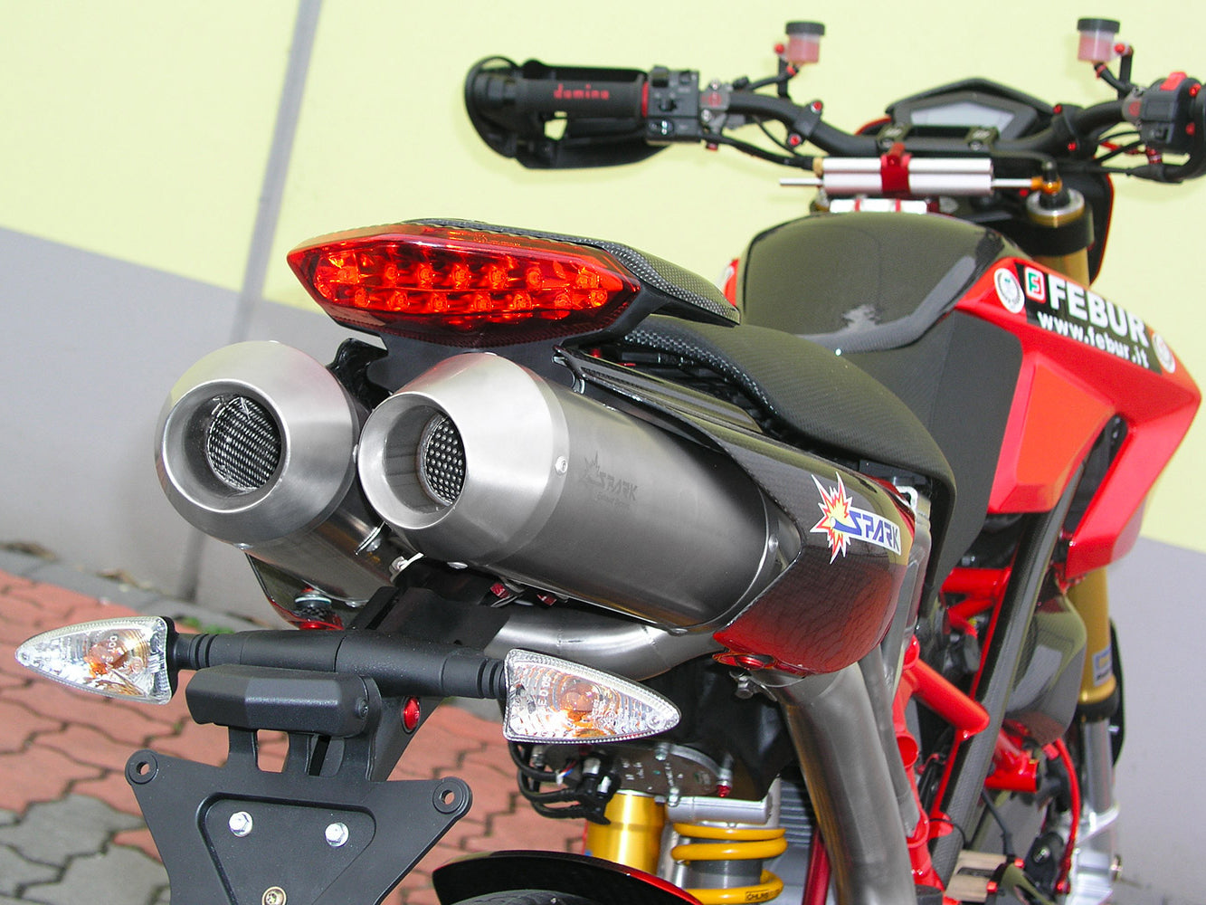 SPARK GDU1801 Ducati Hypermotard 796 / 1100 (07/12) Dual Slip-on Exhaust "Round" (EU homologated; carbon)