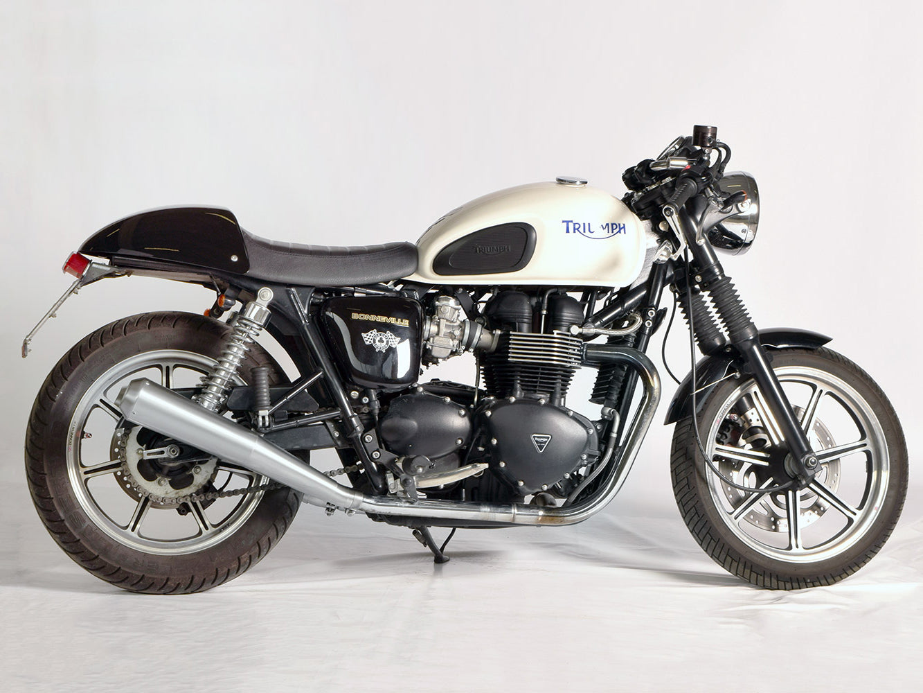 SPARK GTR0201 Triumph Bonneville (09/16) Double Slip-on Exhaust "70's"