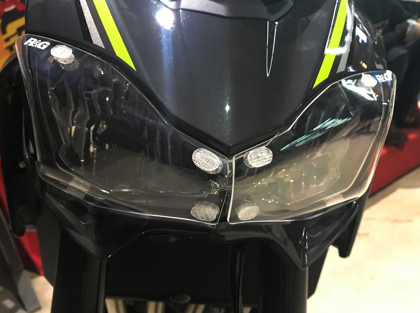 HLS0053 - R&G RACING Kawasaki Z900 (17/19) Headlight Guard – Accessories in the 2WheelsHero Motorcycle Aftermarket Accessories and Parts Online Shop