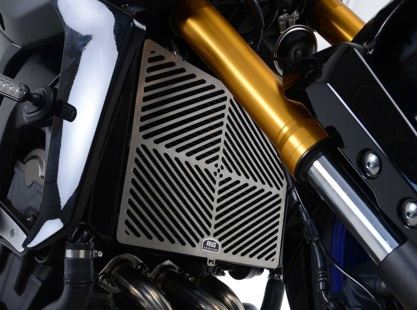 SRG0060 - R&G RACING Yamaha MT-09 / Tracer 900 Radiator Guard (steel) – Accessories in the 2WheelsHero Motorcycle Aftermarket Accessories and Parts Online Shop