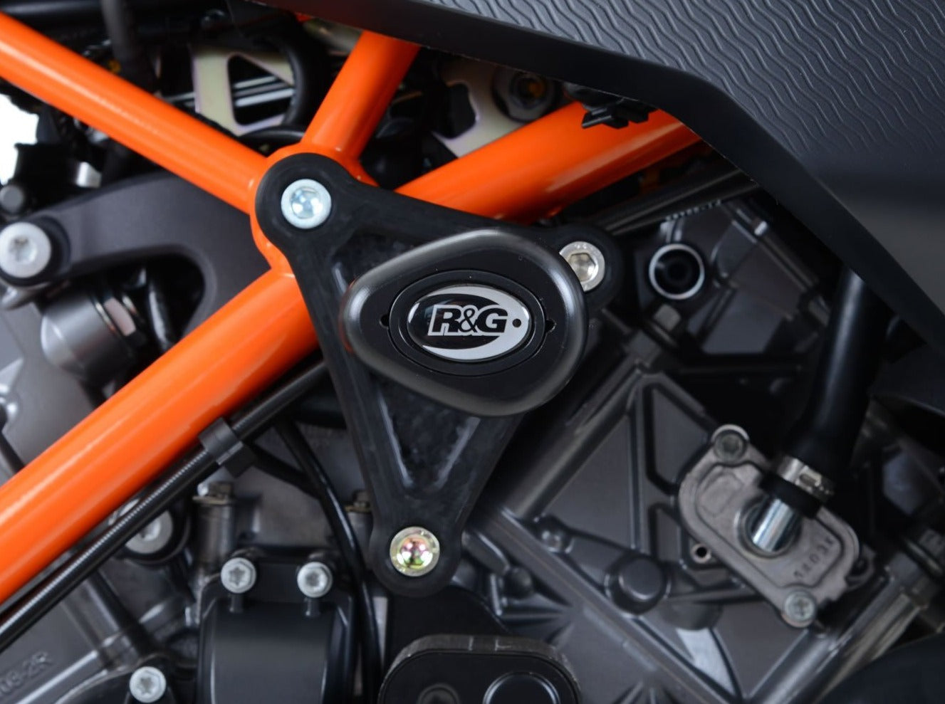 CP0408 - R&G RACING KTM 1290 Super Duke GT (16/20) Frame Crash Protection Sliders "Aero" – Accessories in the 2WheelsHero Motorcycle Aftermarket Accessories and Parts Online Shop