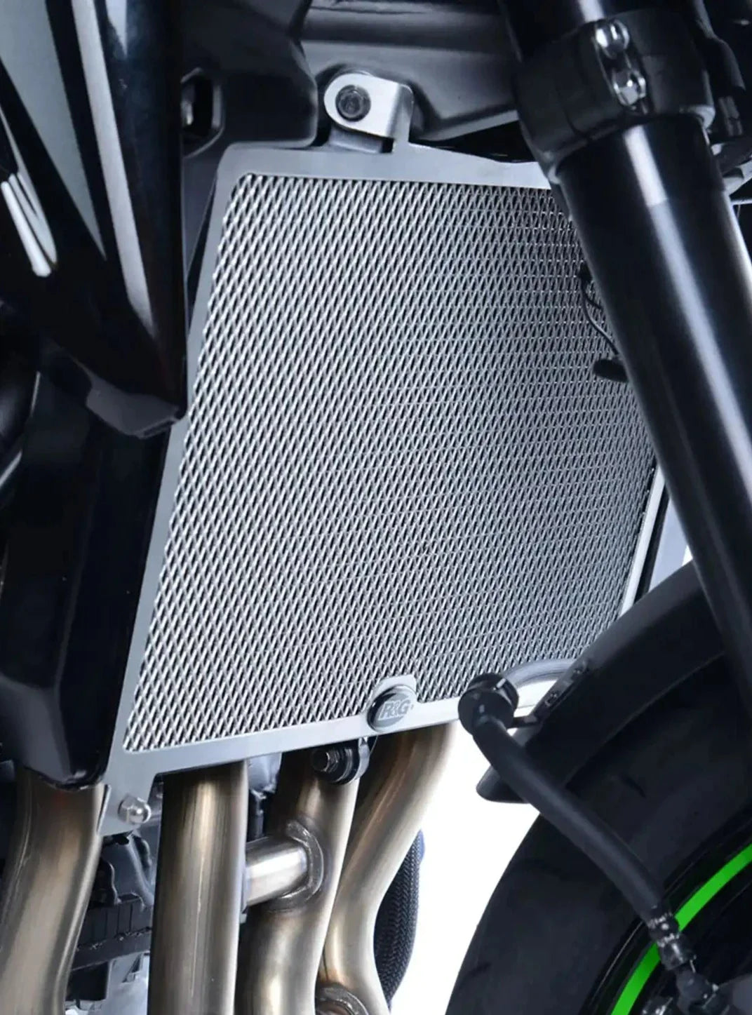 RAD0211 - R&G RACING Kawasaki Z900 / Z900RS Radiator Guard – Accessories in the 2WheelsHero Motorcycle Aftermarket Accessories and Parts Online Shop