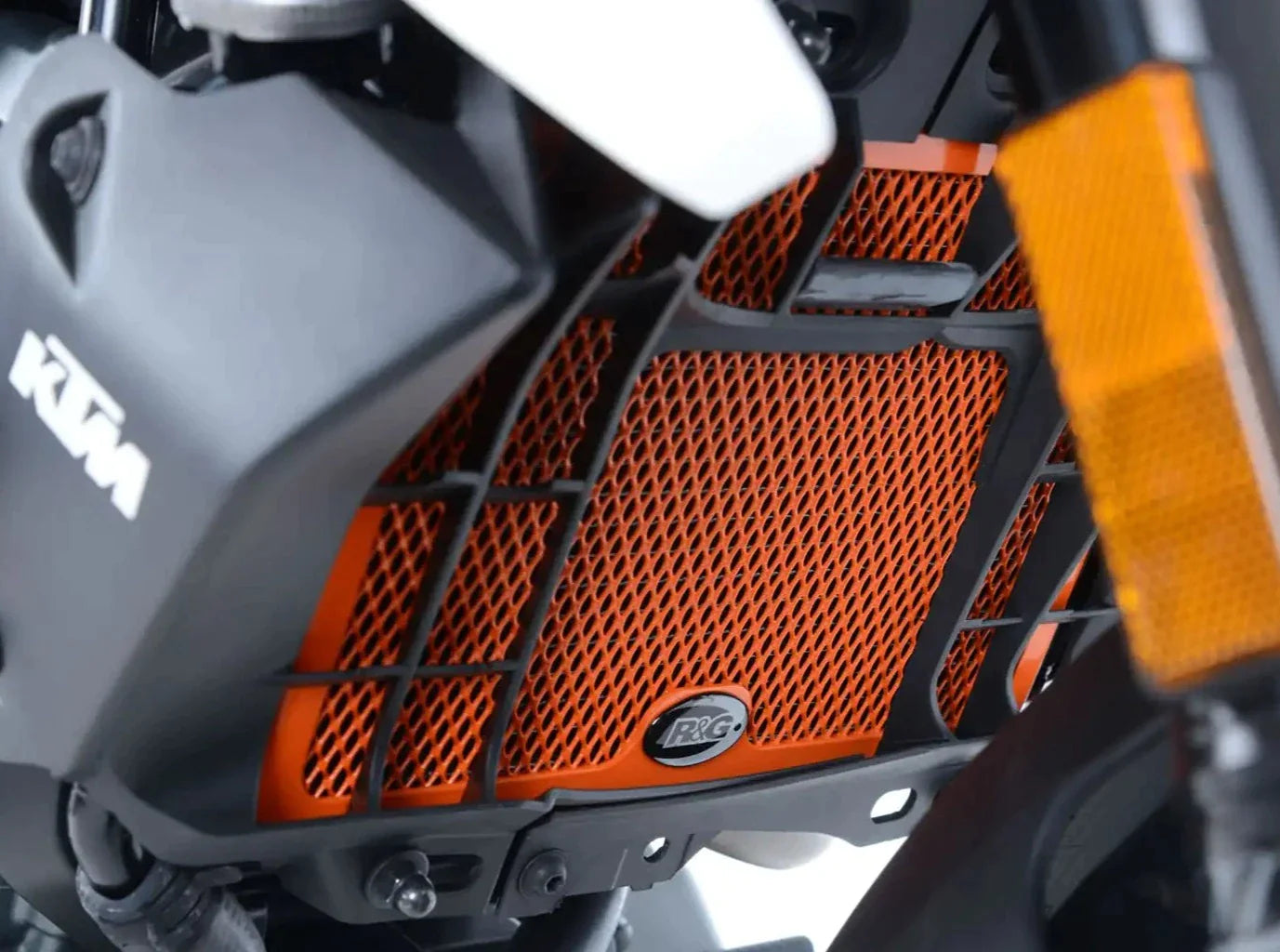 RAD0108 - R&G RACING KTM 125 / 200 Duke Radiator Guard – Accessories in the 2WheelsHero Motorcycle Aftermarket Accessories and Parts Online Shop