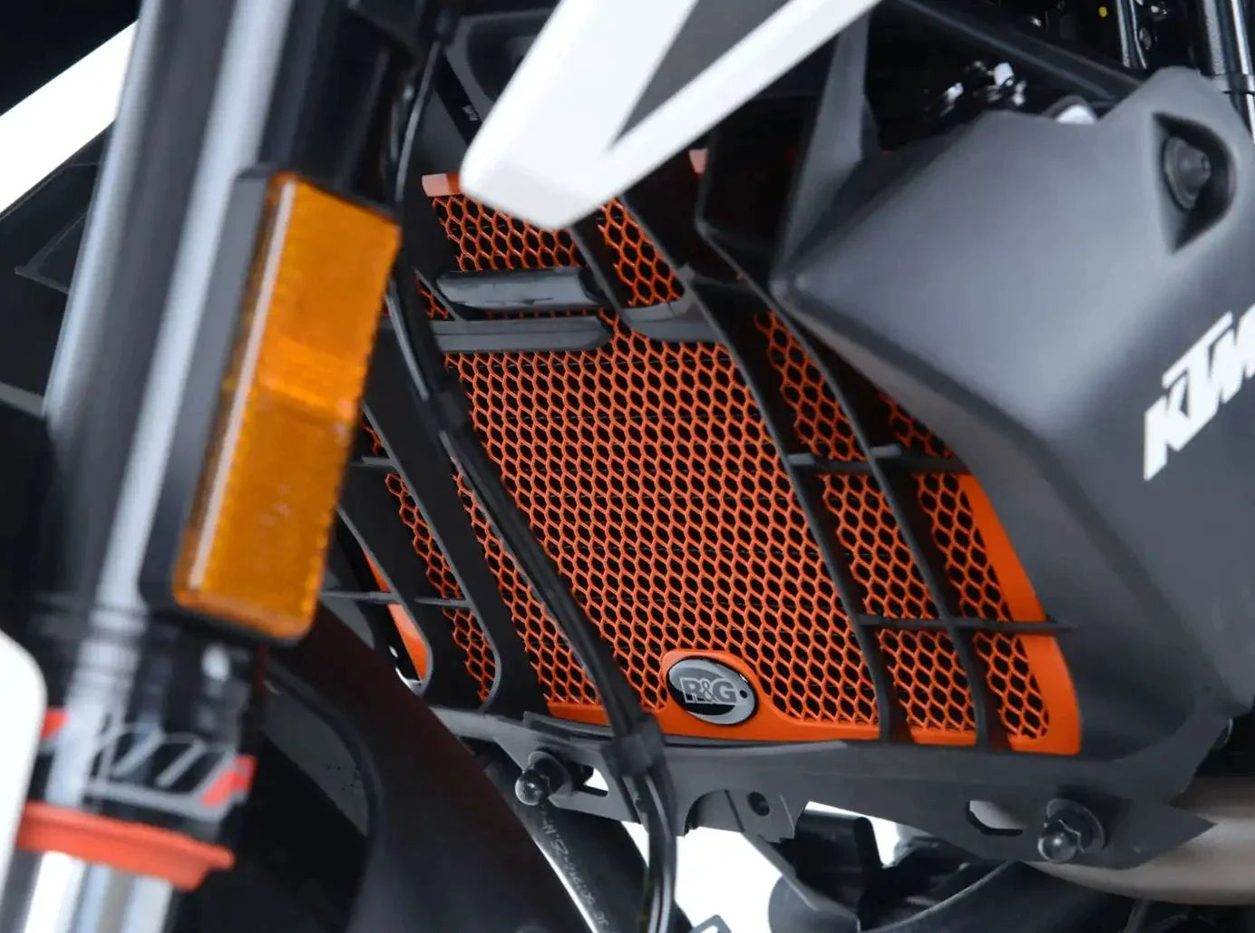 RAD0108 - R&G RACING KTM 125 / 200 Duke Radiator Guard – Accessories in the 2WheelsHero Motorcycle Aftermarket Accessories and Parts Online Shop