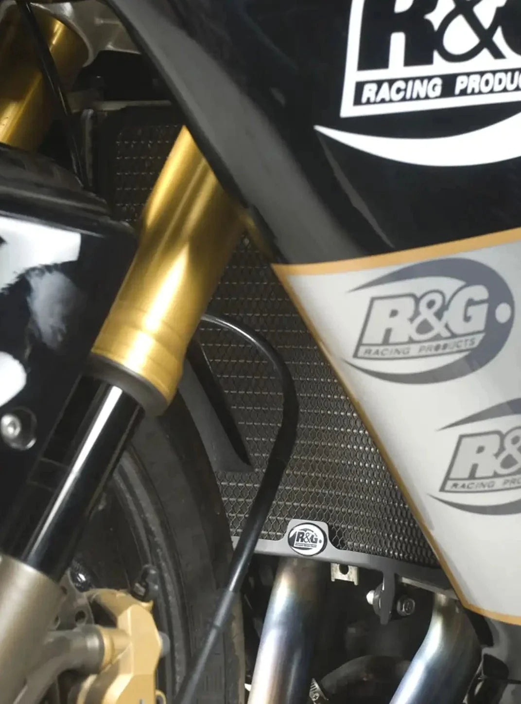 RAD0130 - R&G RACING Kawasaki ZX-10R (04/05) Radiator Guard – Accessories in the 2WheelsHero Motorcycle Aftermarket Accessories and Parts Online Shop