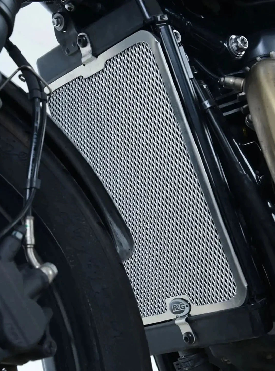 RAD0224 - R&G RACING Triumph Bonneville Bobber (17/19) Radiator Guard – Accessories in the 2WheelsHero Motorcycle Aftermarket Accessories and Parts Online Shop