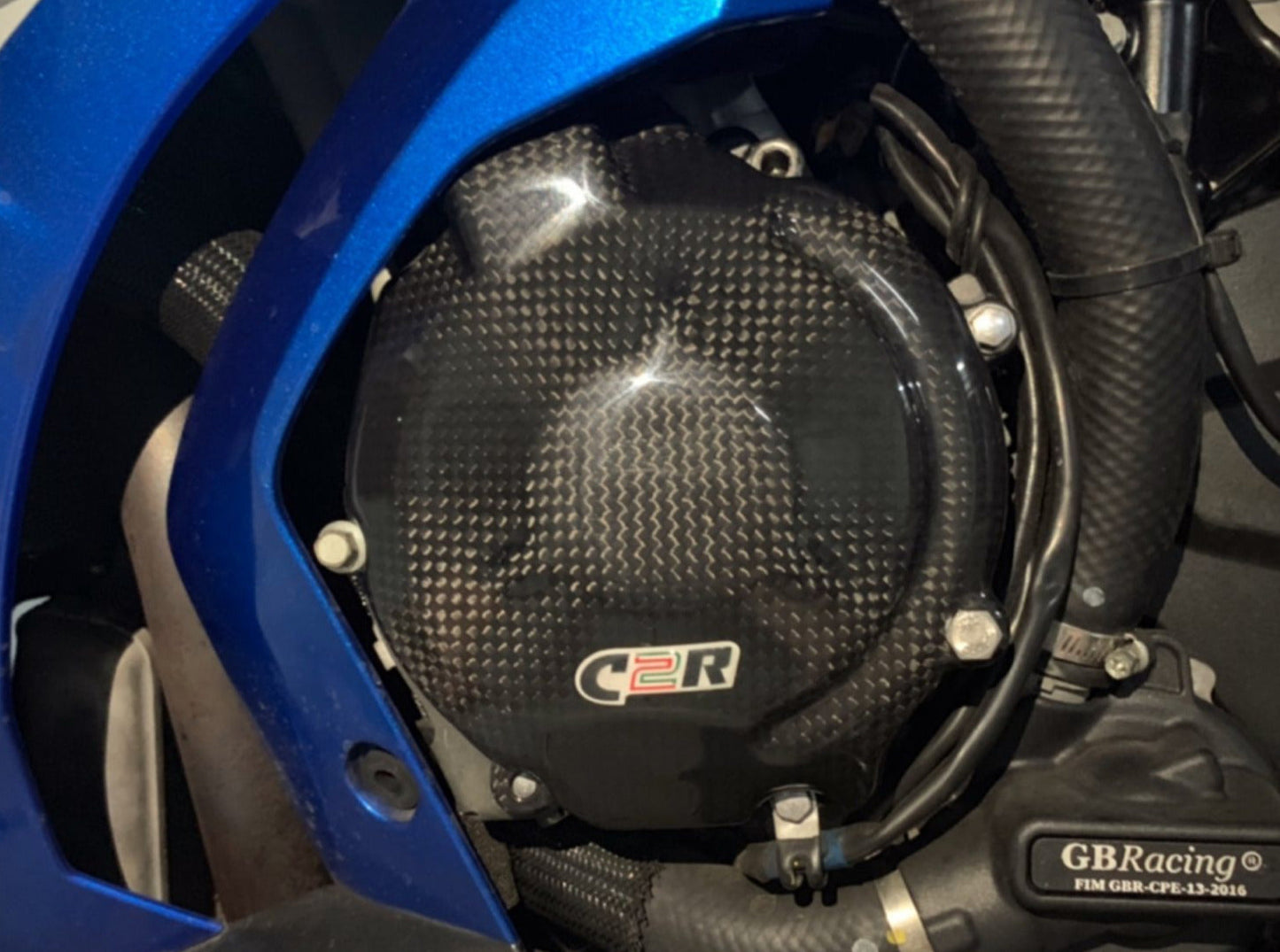 CARBON2RACE Suzuki GSX-R1000/1000R (17/...) Carbon Alternator Cover