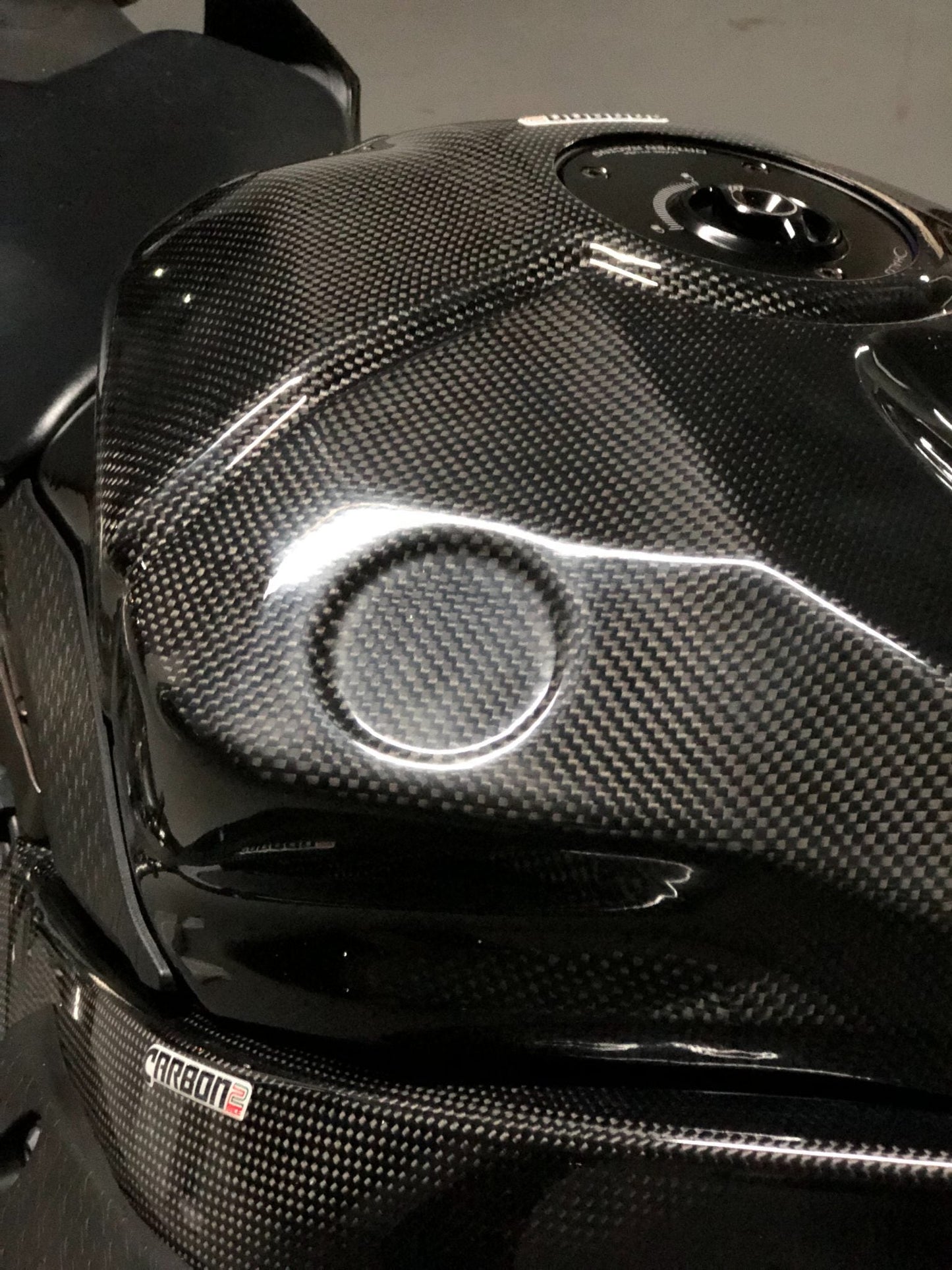 CARBON2RACE Yamaha YZF-R1 (15/...) Carbon Airbox Cover