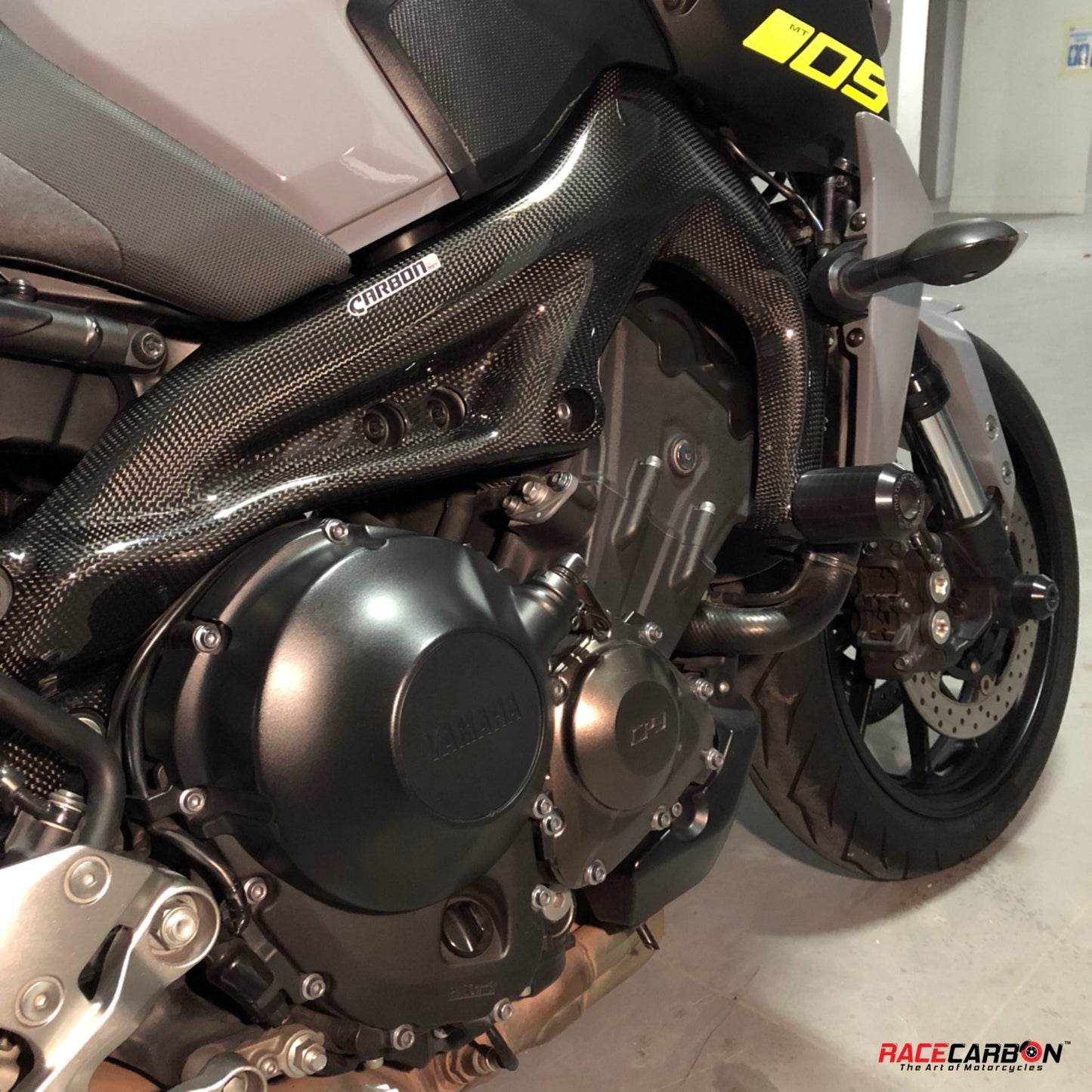 CARBON2RACE Yamaha MT-09 (14/20) Carbon Frame Covers