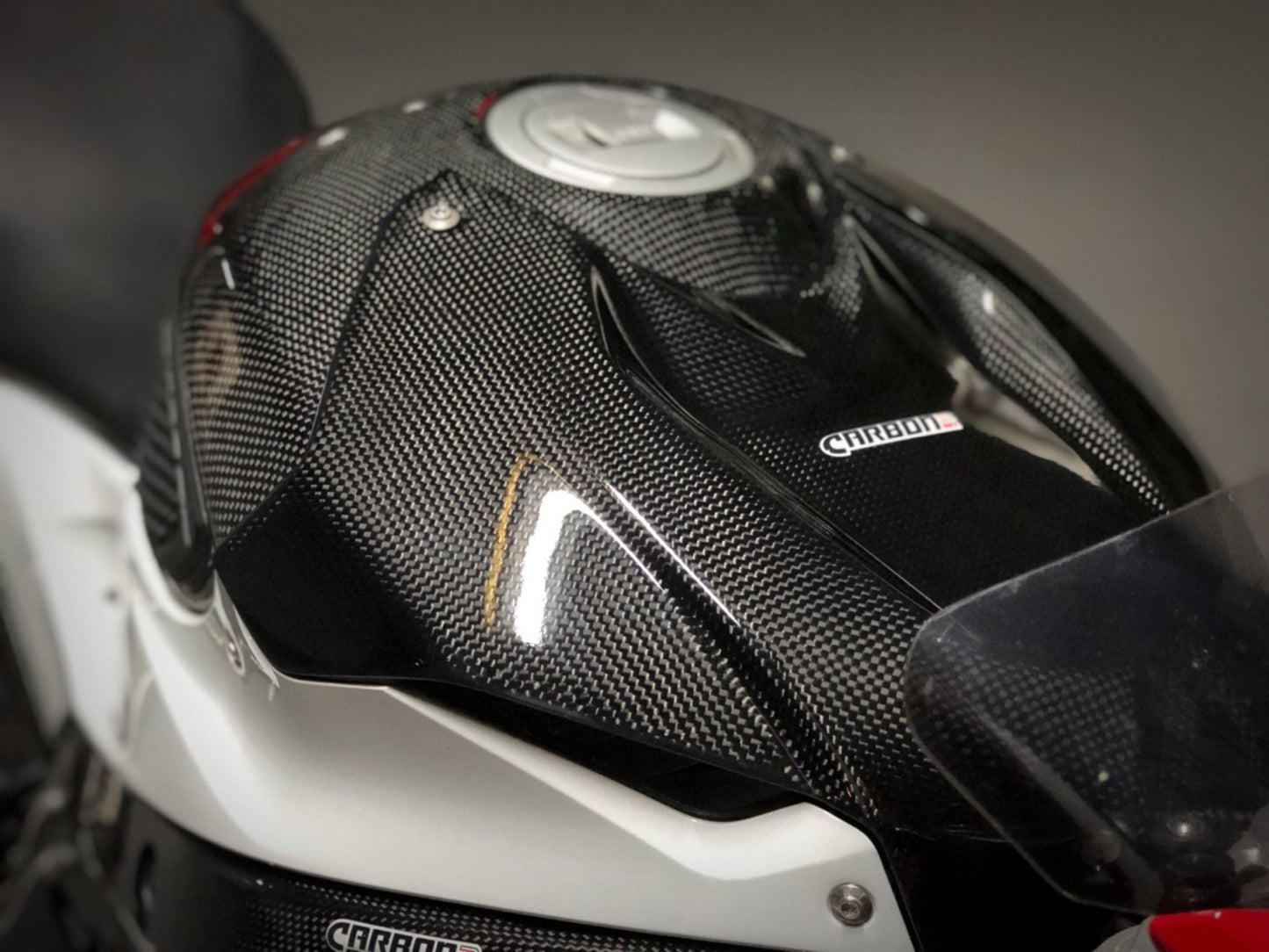 CARBON2RACE BMW S1000RR (15/18) Carbon Airbox Cover