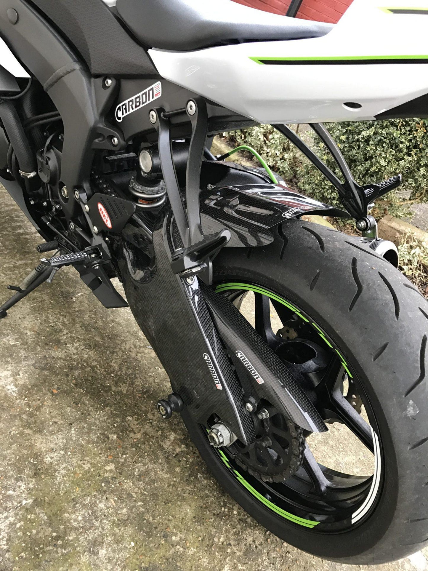 CARBON2RACE Kawasaki ZX-6R (09/18) Carbon Swingarm Covers