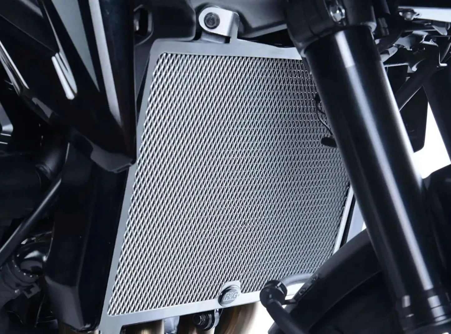 RAD0211 - R&G RACING Kawasaki Z900 / Z900RS Radiator Guard – Accessories in the 2WheelsHero Motorcycle Aftermarket Accessories and Parts Online Shop