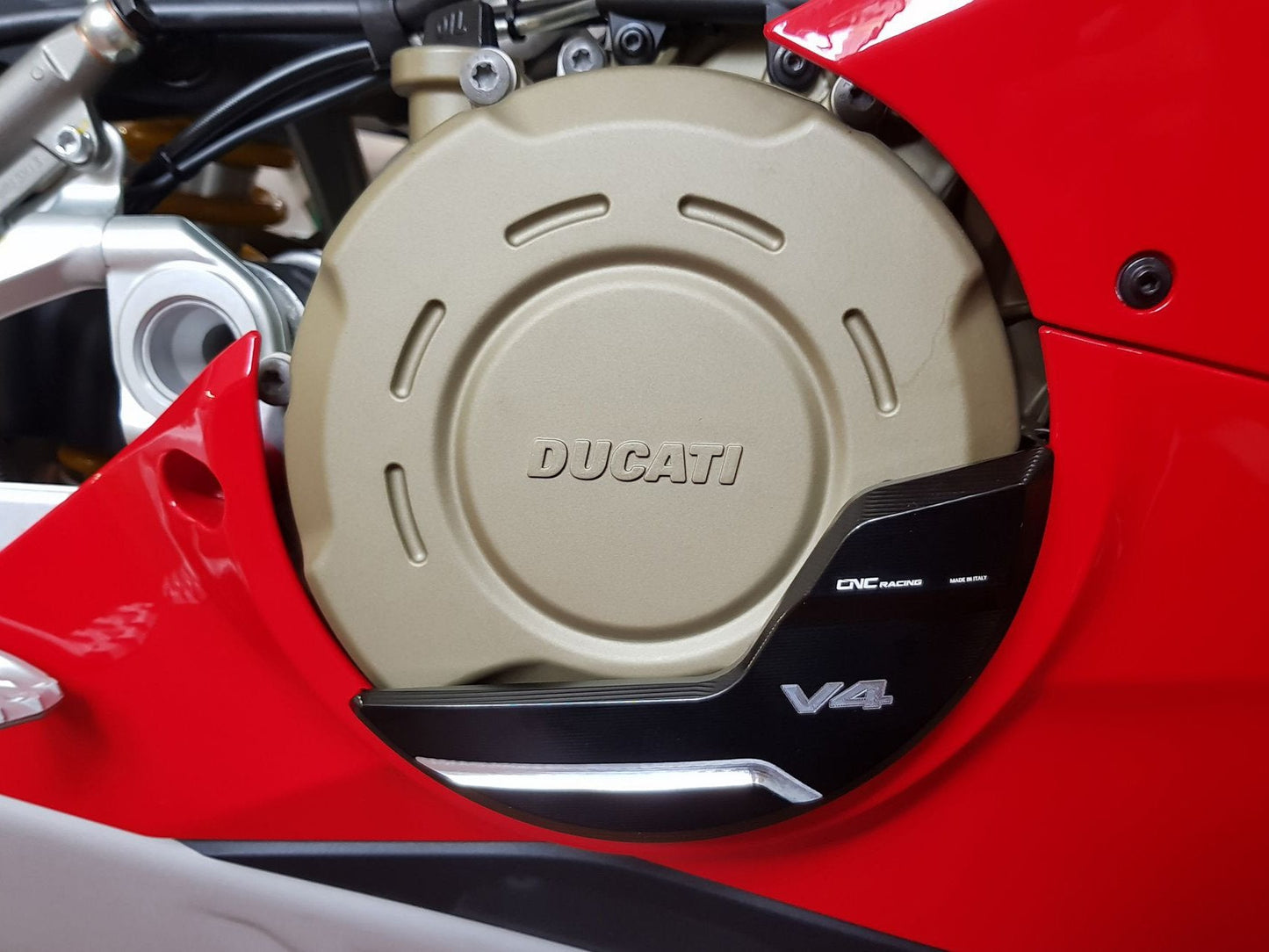 PR310 - CNC RACING Ducati Panigale V4 Clutch Cover Protector