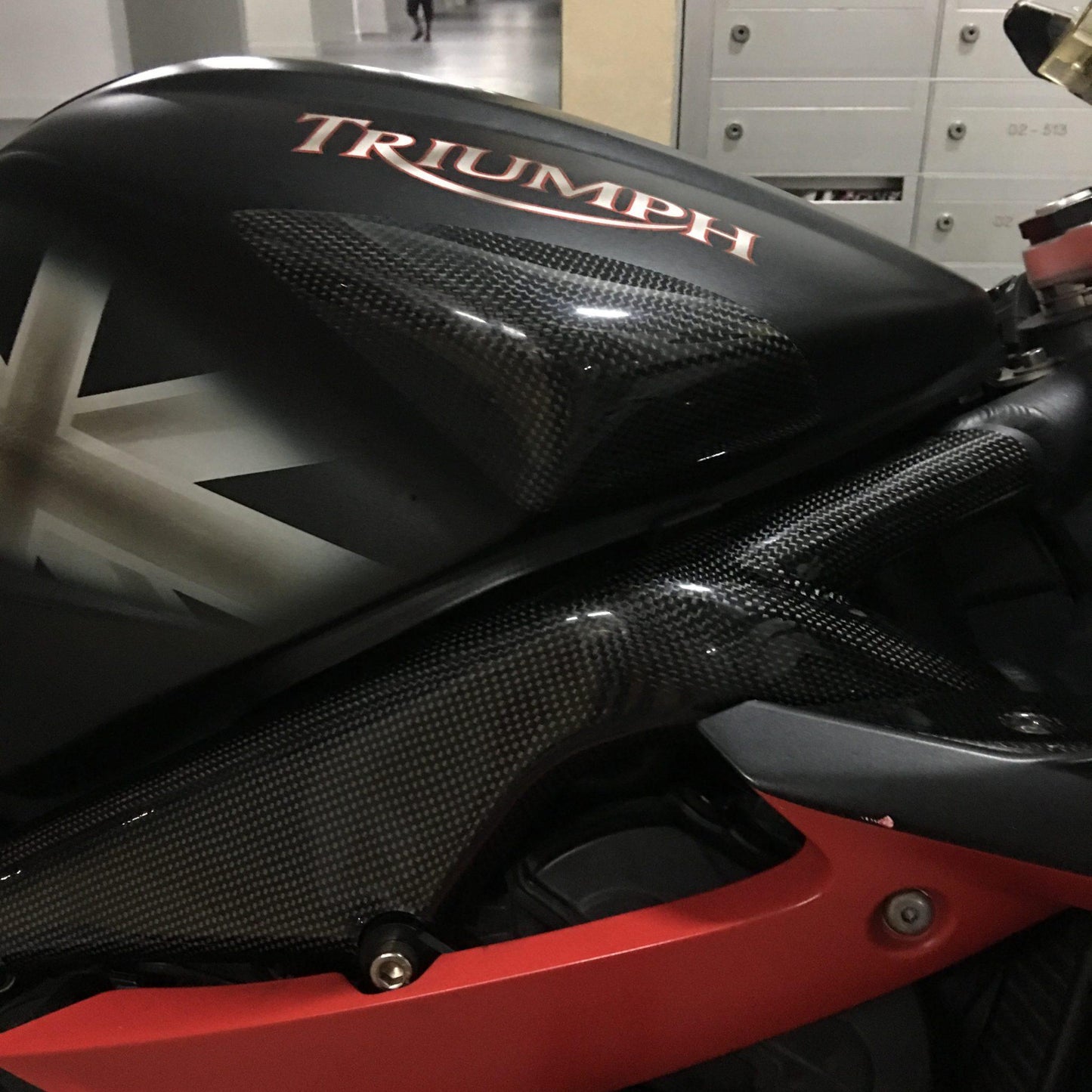 CARBON2RACE Triumph Daytona 675 (06/12) Carbon Tank Sliders