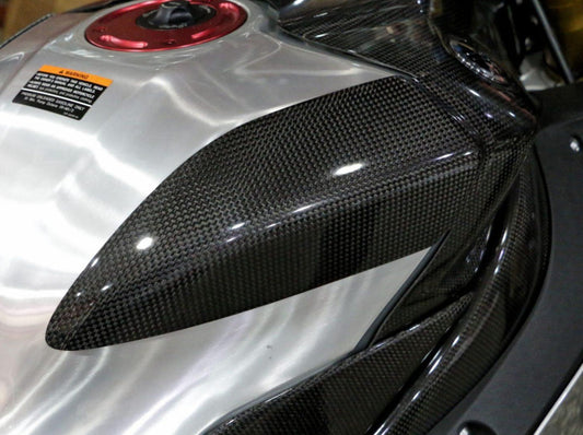 CARBON2RACE Yamaha YZF-R1 (15/...) Carbon Tank Sliders (large version)