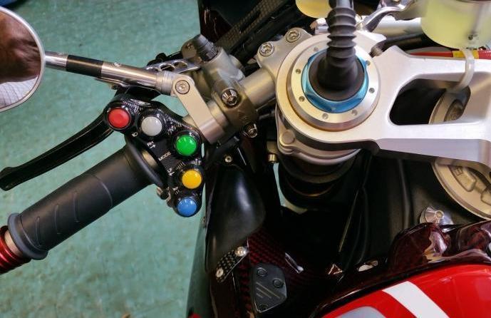 CPPI04 - DUCABIKE Ducati Superbike 1098/1198/848 7 Buttons Switched Handlebar (street edition)