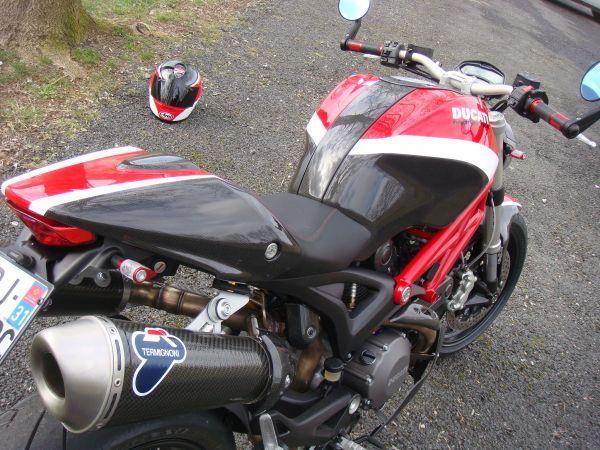 CARBONVANI Ducati Monster 696/796/1100 Carbon Side Tank Panels Kit "Ducati Corse"