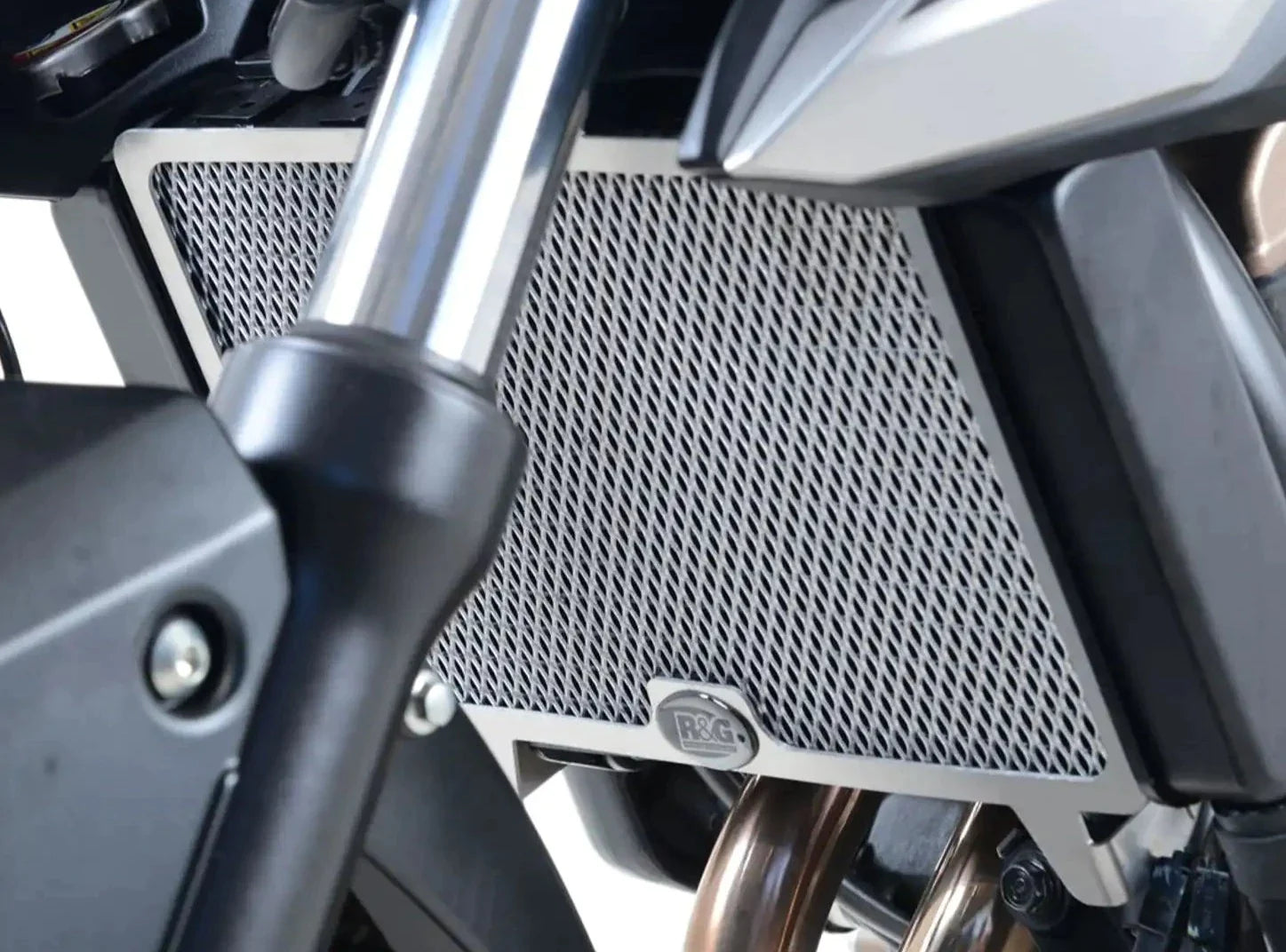 RAD0206 - R&G RACING Honda CB500F (16/18) Radiator Guard – Accessories in the 2WheelsHero Motorcycle Aftermarket Accessories and Parts Online Shop