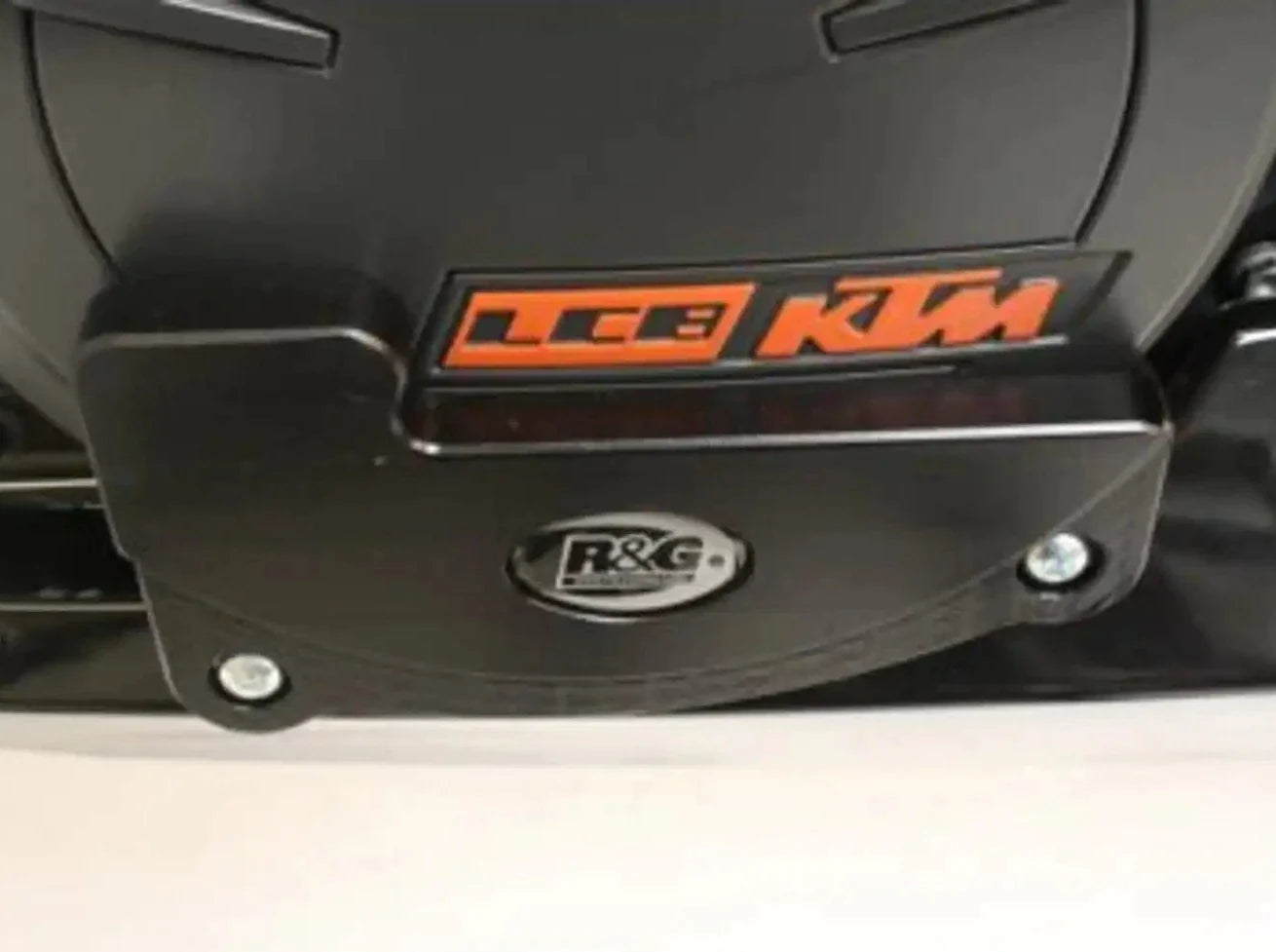 ECS0034 - R&G RACING KTM RC8 / R / 1290 Super Duke R Engine Case Slider (right) – Accessories in the 2WheelsHero Motorcycle Aftermarket Accessories and Parts Online Shop