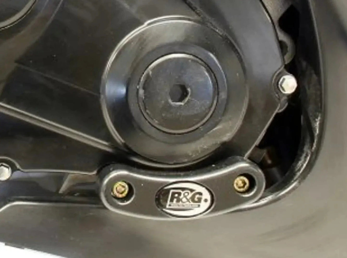 ECS0046 - R&G RACING Suzuki GSX-R1000 (09/16) Engine Case Slider (right) – Accessories in the 2WheelsHero Motorcycle Aftermarket Accessories and Parts Online Shop