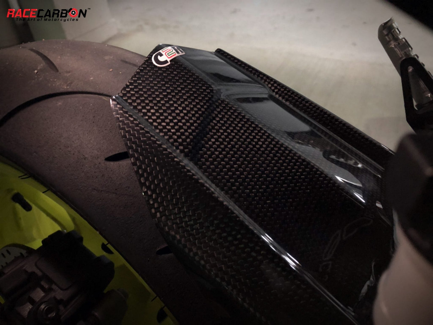 CARBON2RACE Yamaha XSR900 (16/21) Carbon Rear Hugger