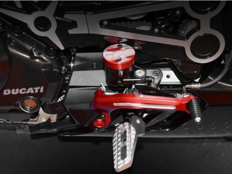 PPDV04 - DUCABIKE Ducati XDiavel Footpegs (pilot)