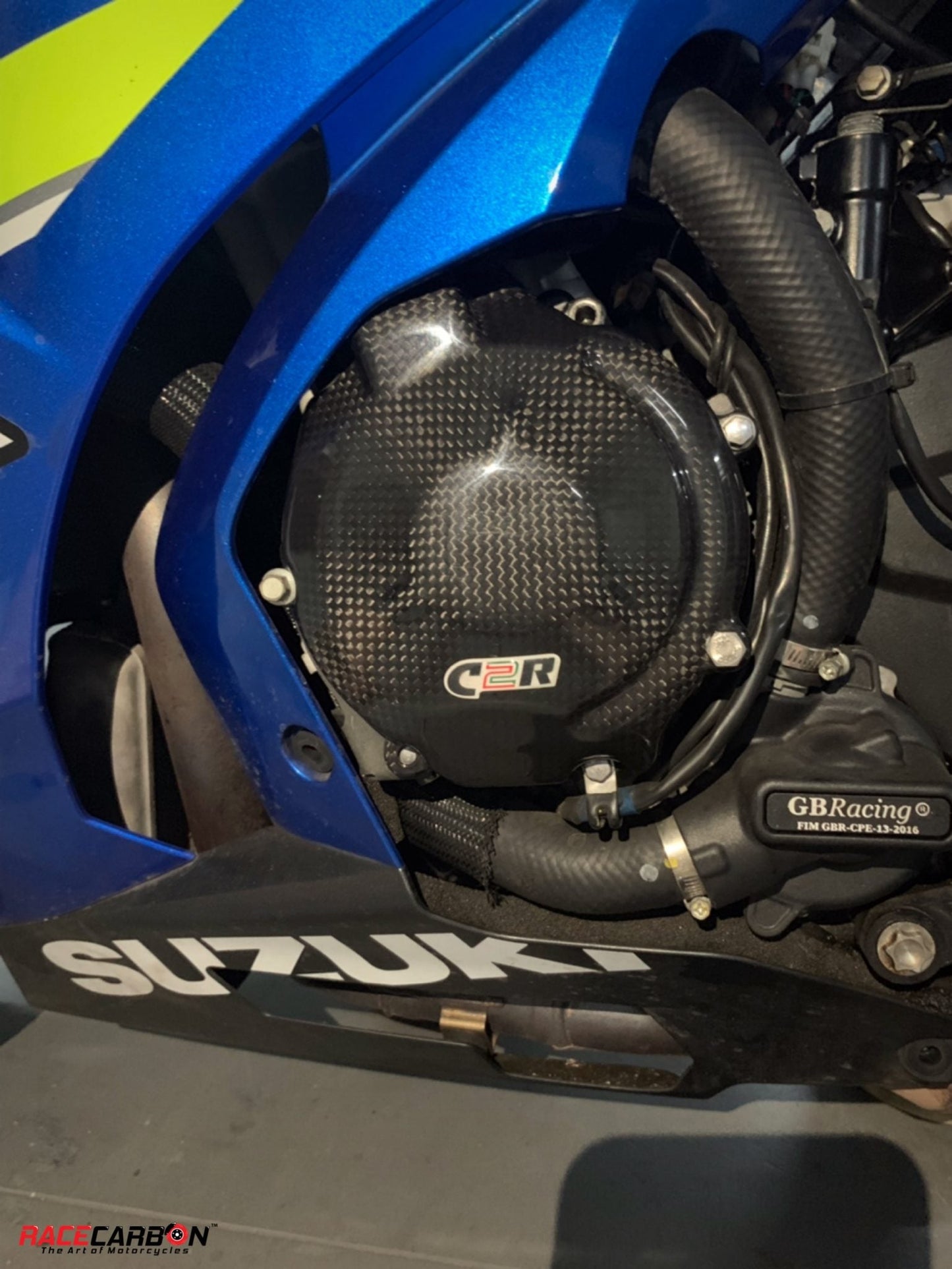 CARBON2RACE Suzuki GSX-R1000/1000R (17/...) Carbon Engine Case Covers