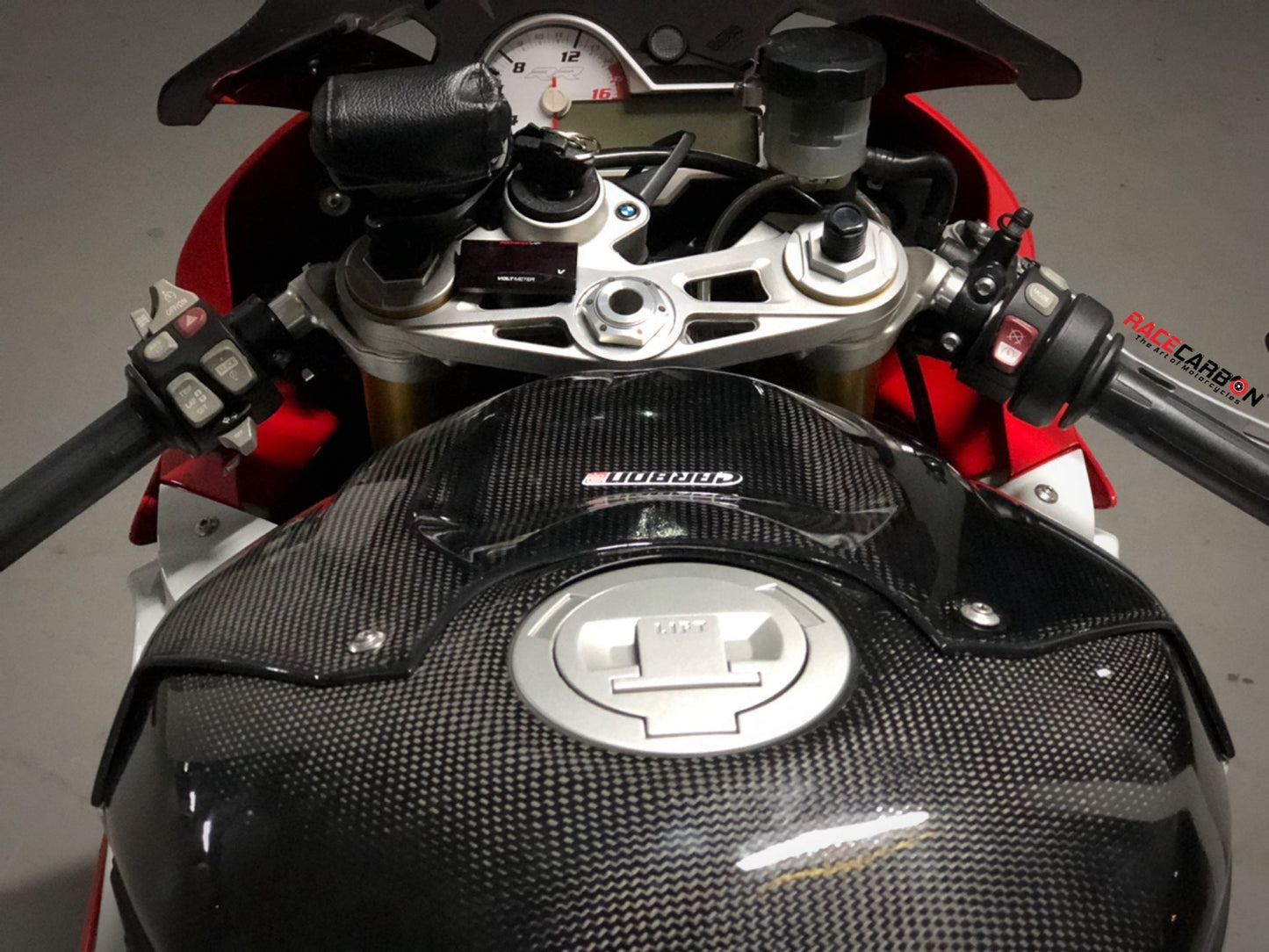 CARBON2RACE BMW S1000RR (15/18) Carbon Airbox Cover