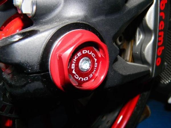 TRS02 - DUCABIKE Ducati Front Wheel Cap (left; bi-color)