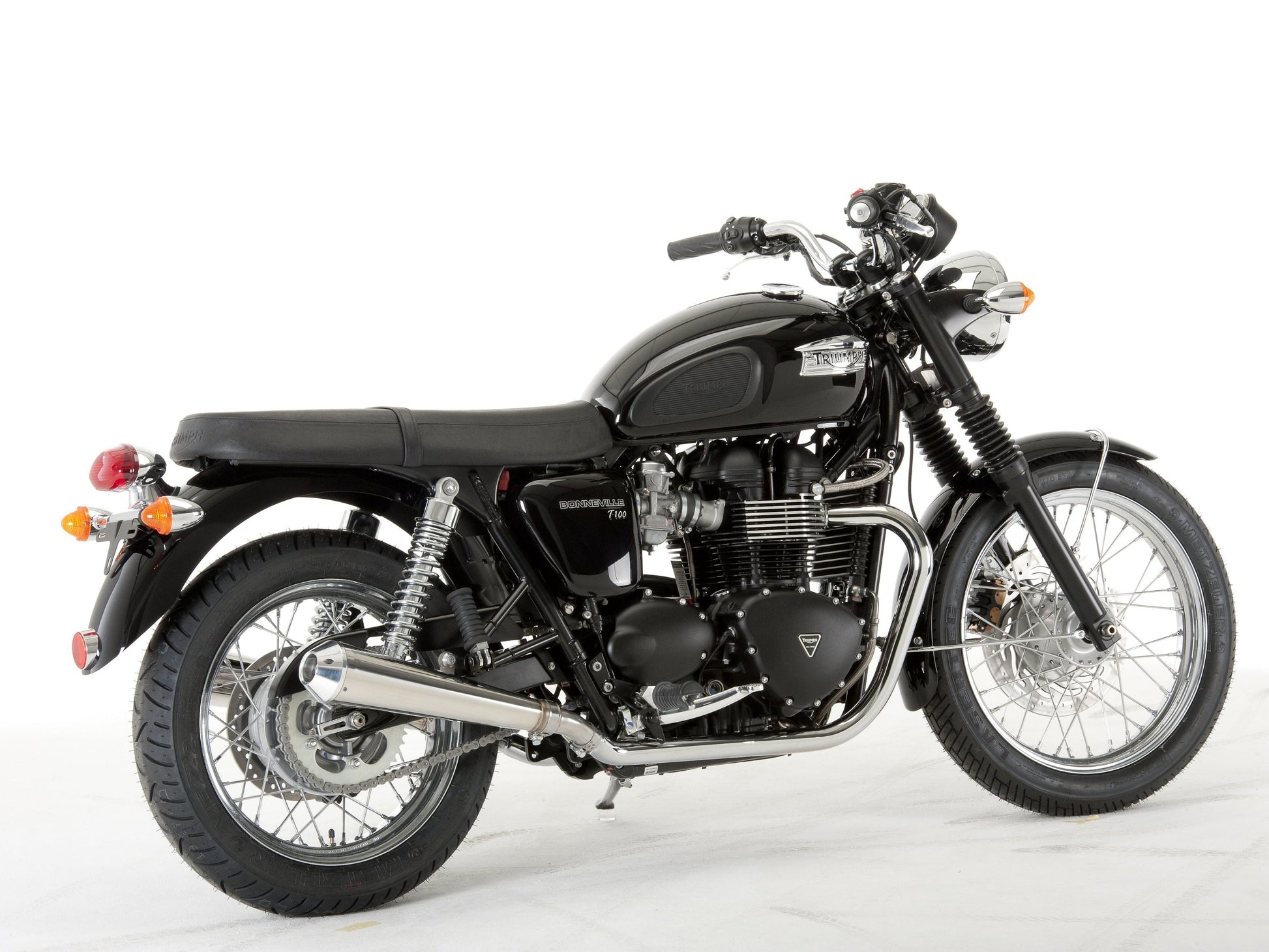 QD EXHAUST Triumph Thruxton Dual Slip-on Exhaust "MaXcone" (EU homologated) – Accessories in MotoDeal – Motorcycle Accessories and Parts Online Shop